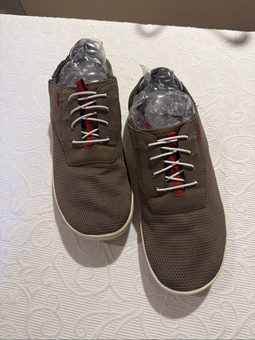 OluKai Nohea Taupe Mesh Sneakers Mens’s 13